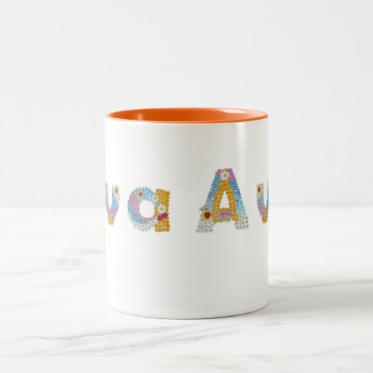 Ihr Name in künstlerischen Blumenbriefen / Ava Zweifarbige Tasse (Mittel)