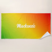 Ihr Name in weißem Text in tropischer Farbe Strandtuch (Vorderseite)