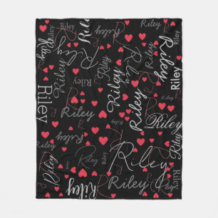 Ihr Name Initial & Red Hearts überall in Black Fleecedecke