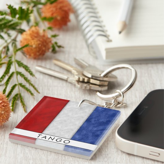 Ihr Name + Nautische Signalflagge T Tango Schlüsselanhänger (Vorderseite rechts)