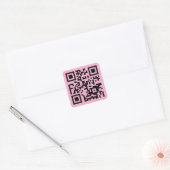 Ihr QR-Code auf Hellrosa Quadratischer Aufkleber (Umschlag)