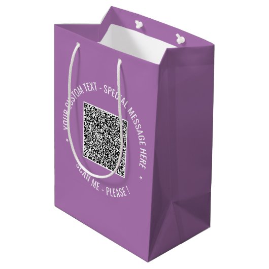 Ihr QR Code Scan Info Benutzerdefinierter Text-Ges Mittlere Geschenktüte (Rückseite Schrägansicht)