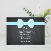 Ihr Service als Trauzeuge Black Chalkboard Bow Einladung (Stehend Vorderseite)