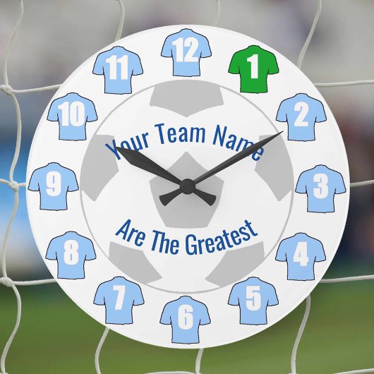 Ihr Team Name Football Clock - Light Blue Shirts Große Wanduhr