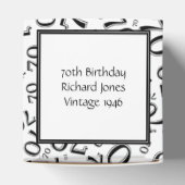 Ihr Text 70. Geburtstag Zahlenmuster schwarz/weiß Geschenkschachtel (Oben)