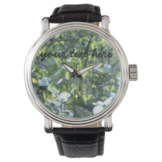 Ihr Text auf dem Hintergrund von White Dogwood-Blu Armbanduhr