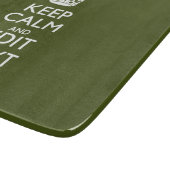 Ihr Text Behalte Ruhe und ist in einem grünen Oliv Schneidebrett (Ecke)