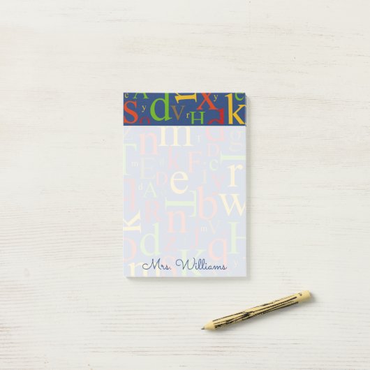 Ihr Text | Farbenfrohe Alphabet Post-it Klebezettel (Auf Schreibtisch)