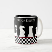 Ihr Text-/Farbschachbrettmuster Stück Schachschwar Zweifarbige Tasse (VorderseiteRechts)