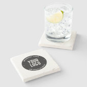 Ihr Text- und hochgeladenes Logo | Editierbar schw Steinuntersetzer (Seitenansicht)