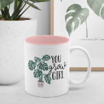 Ihr werdet Mädchen wachsen | Funny Monogram Pflanz Zweifarbige Tasse<br><div class="desc">Gönnen Sie Ihrem Lieblingssänger in der Pflanze diesen niedlichen und lustigen Schlamm,  der eine monsterische Pflanze-Illustration mit "Sie wachsen Mädchen" neben sich zeigt. Persönlich gestalten und ein einzigartiges Geschenk für einen Gärtnerfreund schaffen,  indem man dem Pflanze-Topf einen ersten Schein hinzufügt.</div>