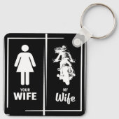 Ihre Ehefrau My Ehefrau Biker Ehefrau Valentinstag Schlüsselanhänger (Rückseite)