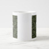 Ihre eigene Text-Digital-Camouflage Woodland Behie Jumbo-Tasse (Vorderseite)