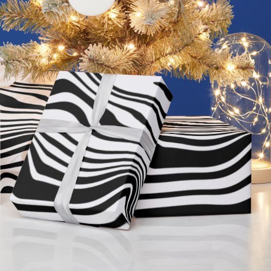 Ihre Farben verschenken das Schwarz-weiße Wellen d Geschenkpapier (Feiertage)