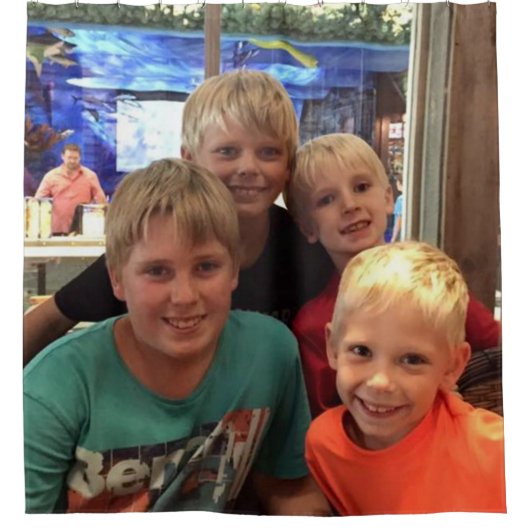 IHRE GROSSKINDER auf Duschvorhang (Vorderseite)