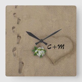 Ihre Initialen im Sand Quadratische Wanduhr