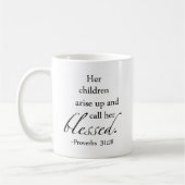 Ihre Kinder entstehen oben und rufen sie gesegnet Kaffeetasse (Links)