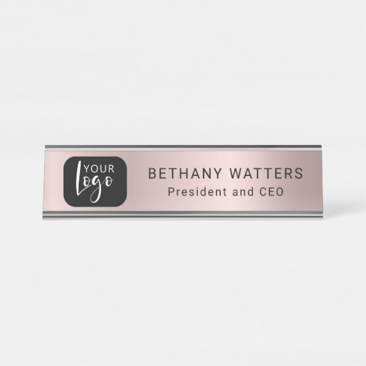 Ihre Logo-Rose Gold Blush Metallic Chic Modern Schreibtischnamensplakette (Vorderseite )