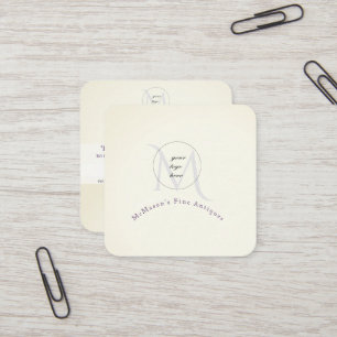 Ihre Logo-Visitenkarten auf dem weißen Platz Quadratische Visitenkarte