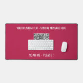 Ihre QR-Code-Scan-Informationen Benutzerdefinierte Schreibtischunterlage (Tastatur & Maus)