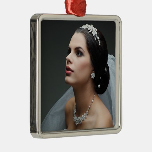 Ihre Schöpfungshochzeit, etc. FOTO - SRF Silbernes Ornament (Rechts)