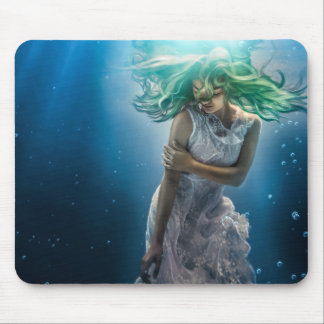 Ihre Smaragdkröten - Meerjungfrau-Hovering unter W Mousepad