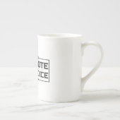 Ihre Stimme Ihr schwarzer Schriftart Porzellantasse (Rechts)