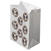 Ihren eigenen Text hinzufügen Mittlere Geschenktüte (Vorderseite Schrägansicht)