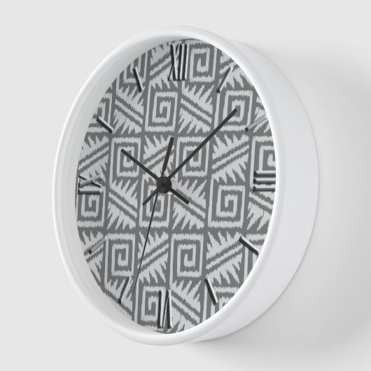 Ikat Aztec Pattern - Shades of Grey / Gray Wanduhr (Winkel)