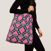 Ikat Aztec Tribal - Fuchsia Pink, Schwarz und Weiß Tragetaschen Mit Langen Trägern (Von Nahem)