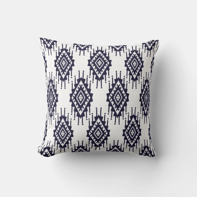 Ikat Boho Aztec Textile Motif Kissen (Vorderseite)