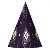 Ikat Chandelier Pattern: Vintages Textildesign Partyhütchen (Links)
