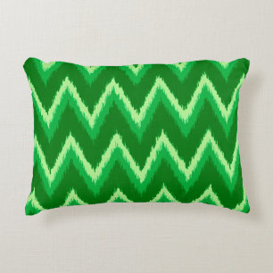 Ikat Chevron Streifen - Kiefern- und Limettengrün Zierkissen