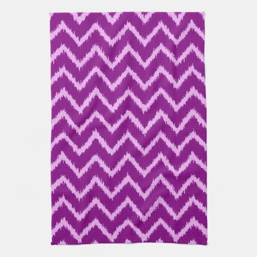 Ikat Chevrons - Amethyst lila und leicht orchid Geschirrtuch (Vertikal)