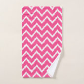Ikat Chevrons - Deep fuchsia pink und weiß Badhandtuch Set (Handtuch)