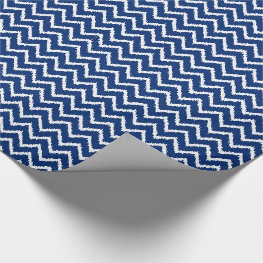 Ikat Chevrons - Marineblau und weiß Geschenkpapier (Ecke)