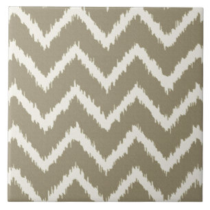Ikat Chevrons - Taupe tan und Beige Fliese