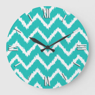 Ikat Chevrons - Turquoise and white Große Wanduhr