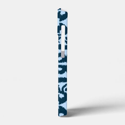 Ikat-Damasmuster - Dunkle Indizierung und hellblau Case-Mate iPhone Hülle (Rückseite / Links)