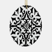 Ikat-Damast-Muster - Schwarz und Weiß Keramikornament (Rechts)