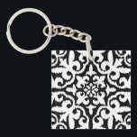 Ikat-Damast-Muster - Schwarz und Weiß Schlüsselanhänger<br><div class="desc">Digitale Reproduktion eines Damast-Medaillonmusters mit gestreibender,  Ikat-gewebter Textur - Weiß auf schwarzem Hintergrund</div>