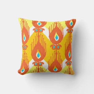 Ikat Fabric Muster: Ethnisch Vintages Design. Kissen