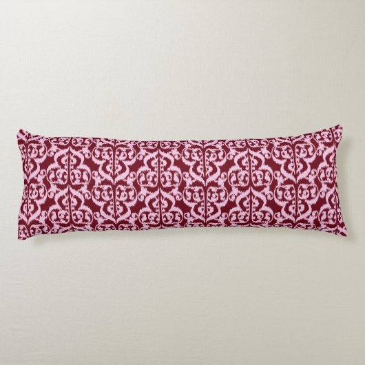 Ikat Maurische Damaske - bordeauxrot und rosa. Seitenschläferkissen (Rückseite)