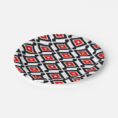 Ikat Muster - dunkelrot, Schwarzweiss Pappteller (Schrägansicht)
