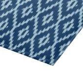 Ikat-Muster - Indigofisch und hellblau Schneidebrett (Ecke)