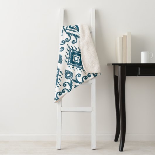 Ikat Paisley Pattern Sherpadecke (Beispiel)