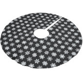 Ikat-Schneeflocken - Schwarzweiß Polyester Weihnachtsbaumdecke (Schrägansicht)