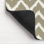 Ikat Sparren - Taupetan und -BEIGE Mousepad (Ecke)