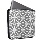 Ikat Star Pattern - grau/grau und weiß Laptopschutzhülle (Vorne Rechts)