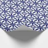 Ikat Star Pattern - Navy Blue und White Geschenkpapier (Ecke)